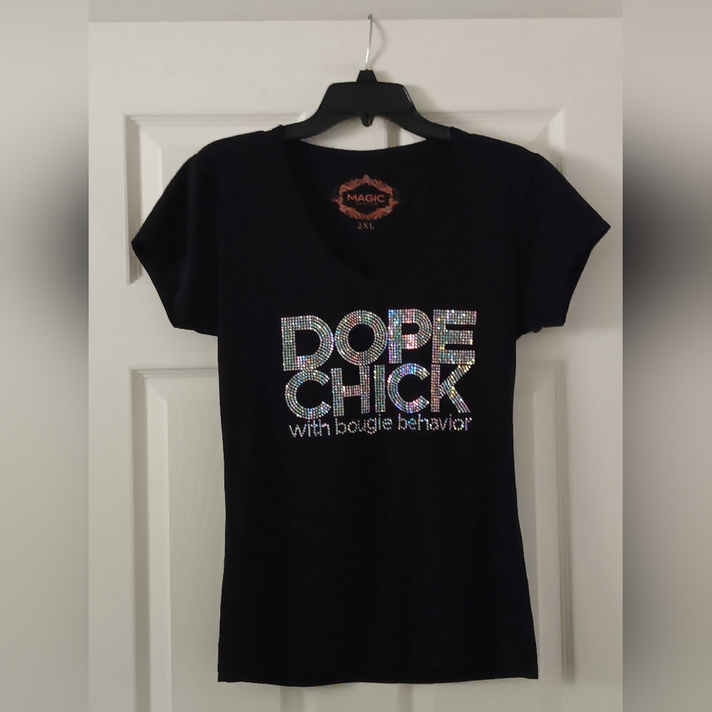 Magic Women's Black Graphic Bling Tee Sz 2XL